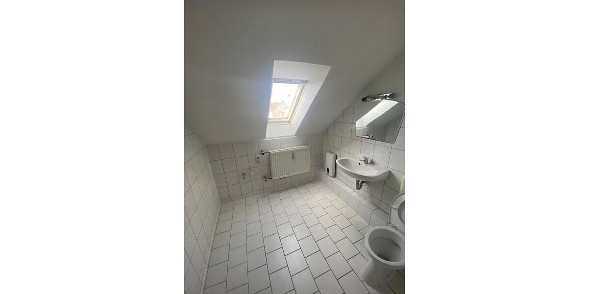 Helle 2-Zimmer Wohnung in guter Lage in Duisburg Neudorf 2 zimmer