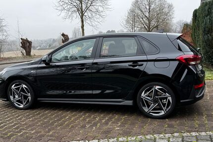 Hyundai i30 2.900 km 25.350 &euro; ESSEN 45359