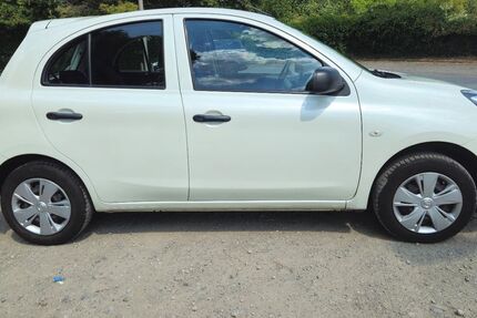 Nissan Micra 76.339 km 5.699 &euro; Oberhausen 46147