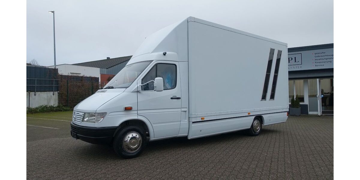 Mercedes-Benz Sprinter 50.200 km 9.950 &euro; Essen 45329