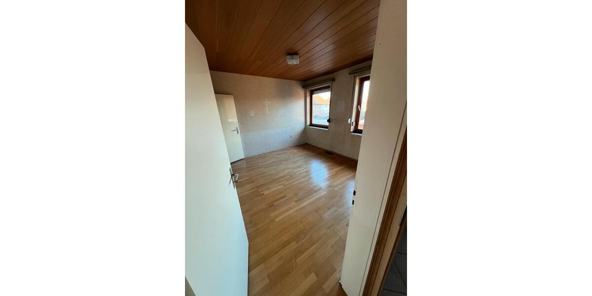 Reihenhaus Duisburg Hochheide - 3 Zimmer, 95 m&sup2;, 285.000&euro; | Angebot:25299495