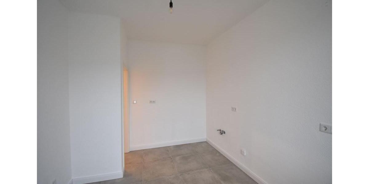 RENOVIERT! Apartment mit Balkon & Wintergarten zu vermieten 1 zimmer