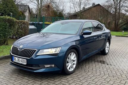 Skoda Superb 124.000 km 18.700 &euro; Duisburg 47229