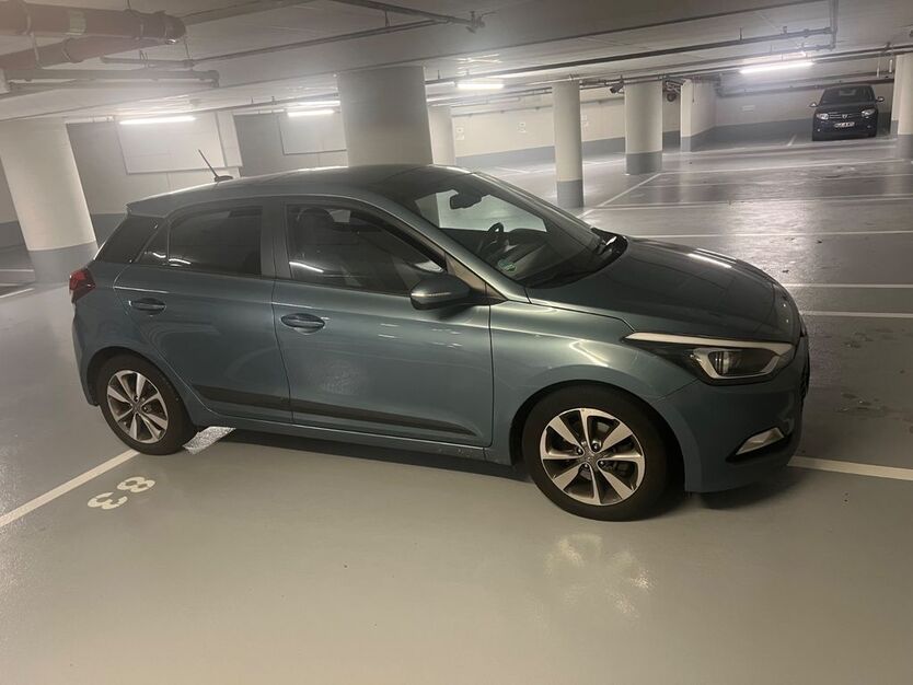Hyundai i20 115.000 km 9.500 € Düsseldorf 40547