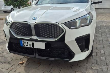 BMW iX2 2.500 km 45.900 &euro; Duisburg 47226