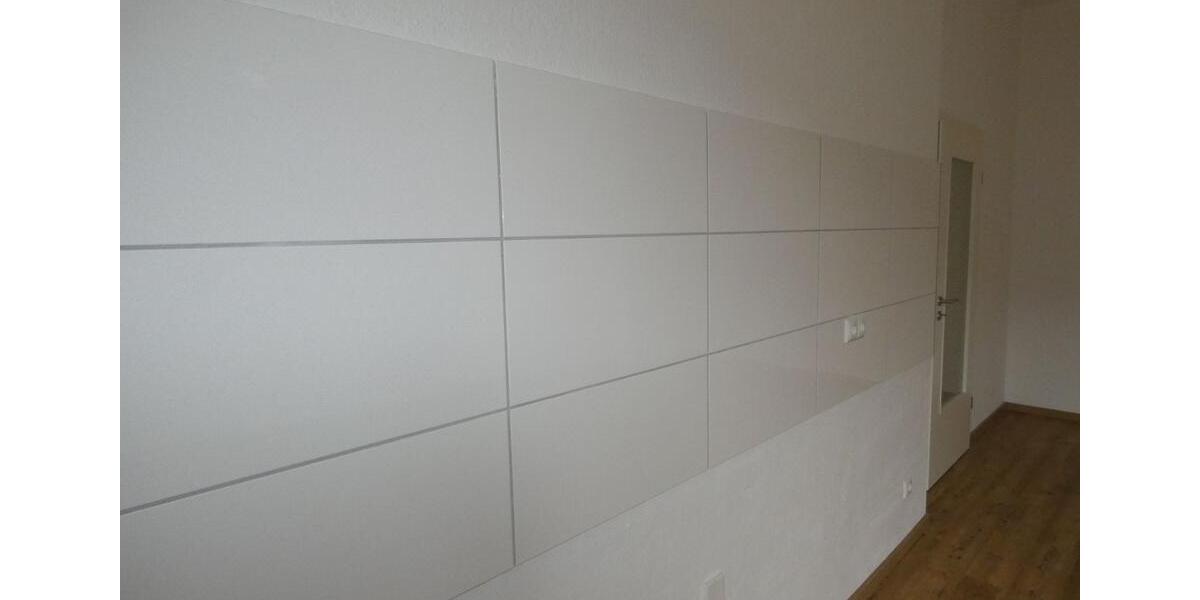 Dachgeschoßwohnung Essen Stadtbezirk III - 2 Zimmer, 56 m&sup2;, 610&euro; | Angebot:26399320