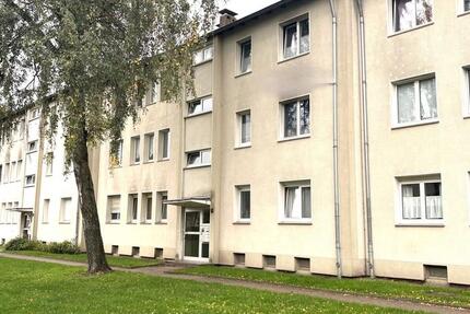 Bei VIVAWEST die Sonnenstrahlen auf dem eigenen Balkon genießen. zimmer