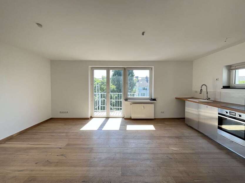 Wohnung zum Kaufen in Düsseldorf 285.000 € 57.21 m²