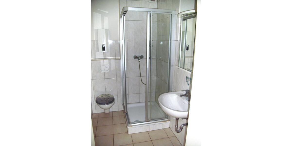 Sanierte Wohnung in Neudorf, ohne Balkon 2 zimmer