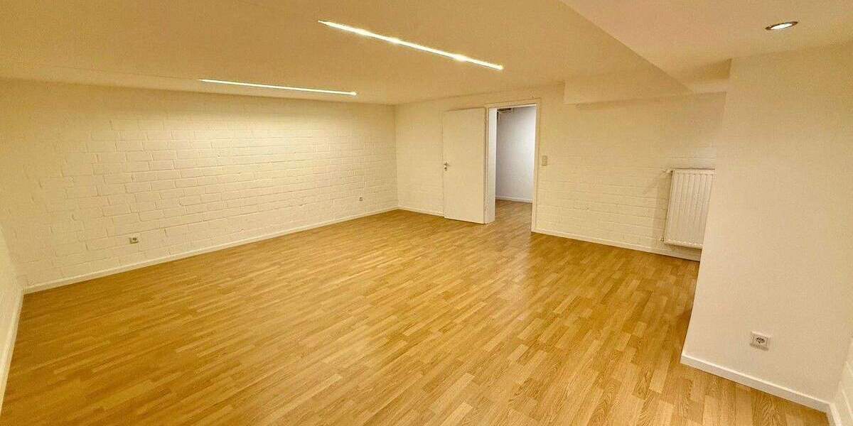 Doppelhaushälfte Düsseldorf Kaiserswerth - 8 Zimmer, 213 m&sup2;, 1.680.000&euro; | Angebot:25271300