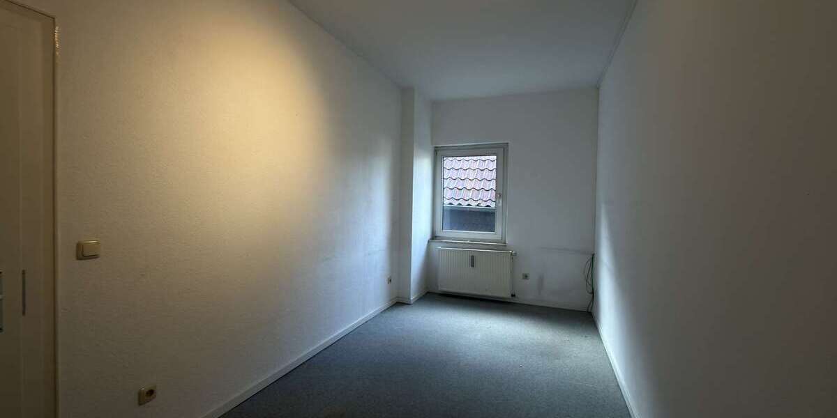 Großes Büro- und Praxisfläche in Hattingens Altstadt mit IT-Raum, LAN, Seminarraum und Gartennutzung - Gewerbeobjekt Hattingen Baak | Angebot:24705235