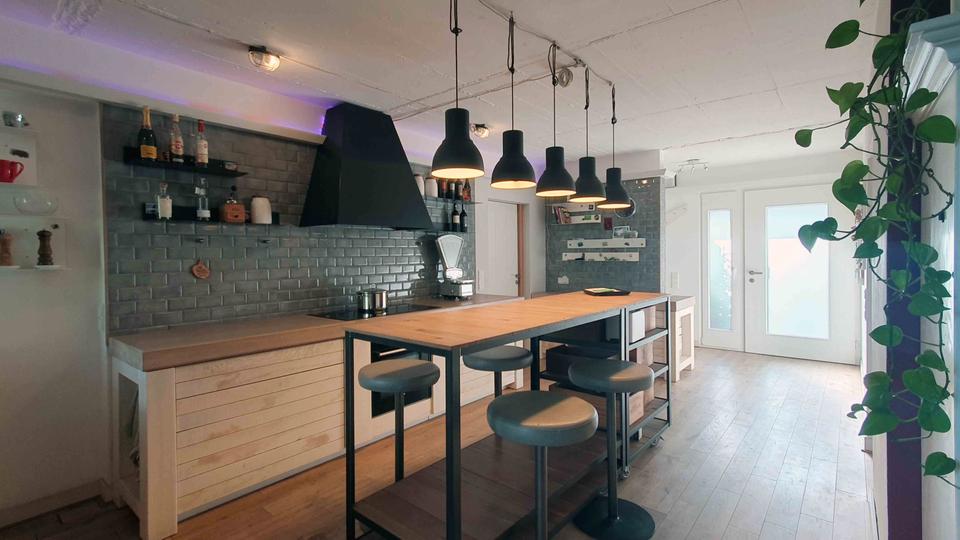 Bungalow Voerde (Niederrhein) - 4 Zimmer, 140 m&sup2;, 500.000&euro; | Angebot:27081090
