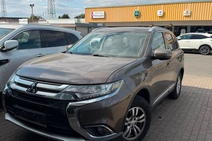 Mitsubishi Outlander 110.000 km 11.999 &euro; Dinslaken 46539