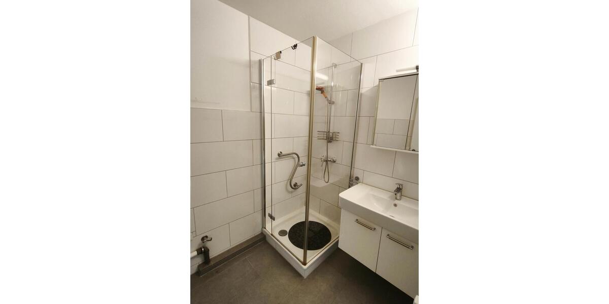 Etagenwohnung Krefeld Gartenstadt - 2.5 Zimmer, 79 m&sup2;, 175.000&euro; | Angebot:26765835