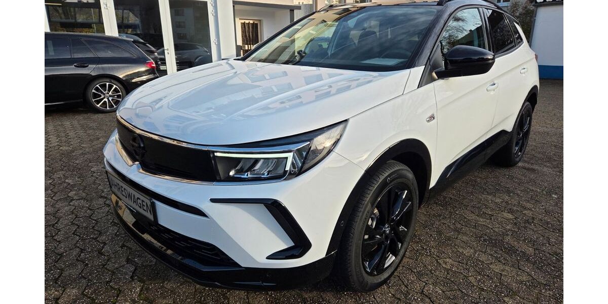 Opel Grandland (X) 5.200 km 24.990 &euro; Erkrath 40699