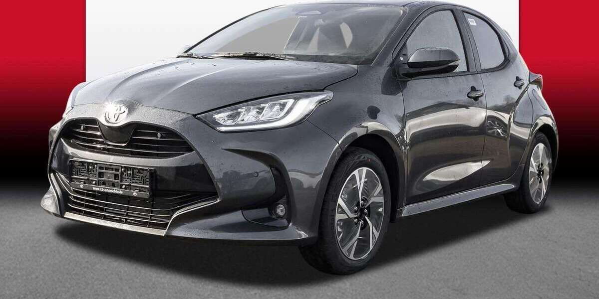 Toyota Yaris 1.111 km 27.989 &euro; Mülheim 45475