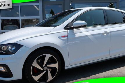 VW Polo 61.605 km 17.440 € Marl 45772