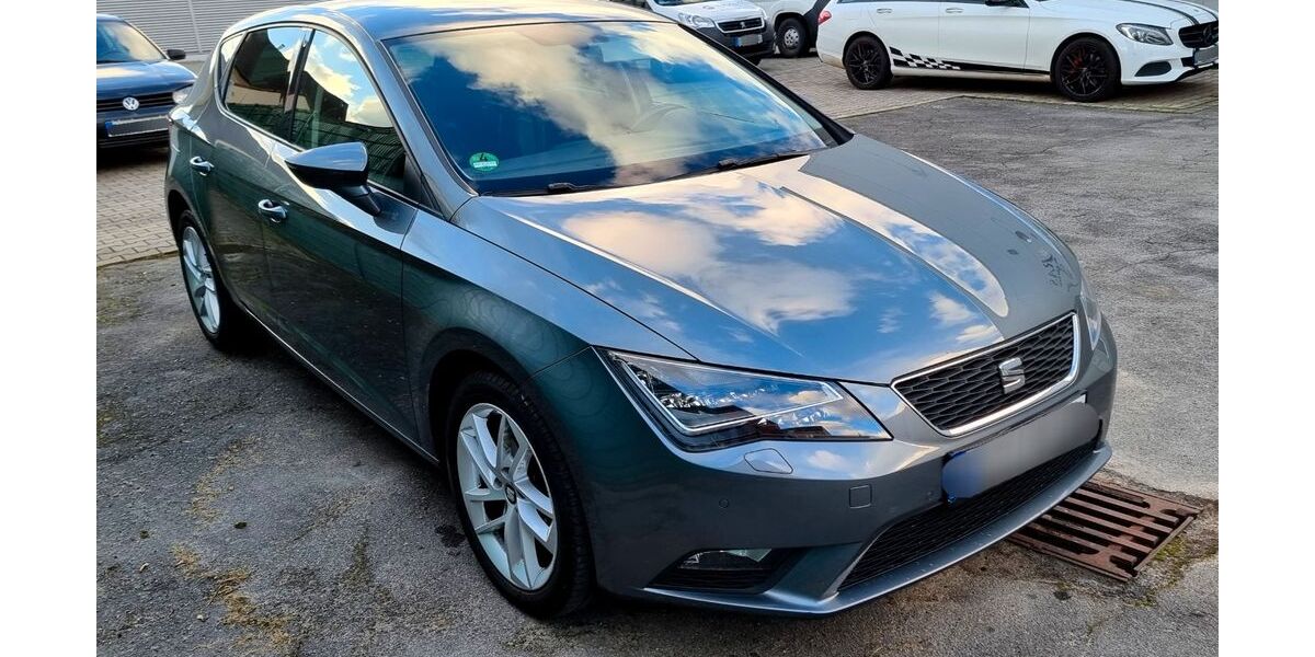 Seat Leon 149.000 km 7.800 &euro; Hattingen 45529