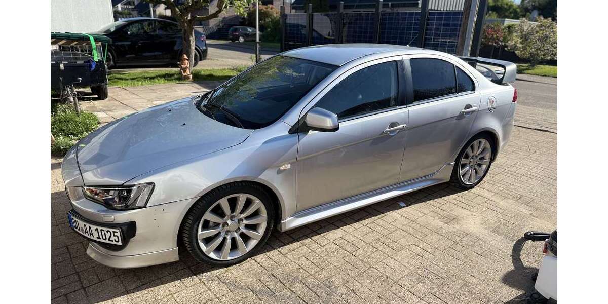 Mitsubishi Lancer 219.549 km 9.000 &euro; Rheinberg 47495