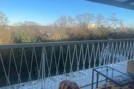 Untermieter für möblierte 3 Zimmer Wohnung für 1 Jahr 3 zimmer