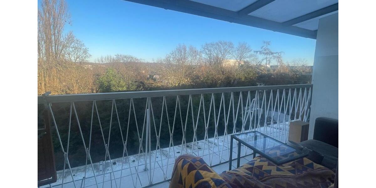 Untermieter für möblierte 3 Zimmer Wohnung für 1 Jahr 3 zimmer