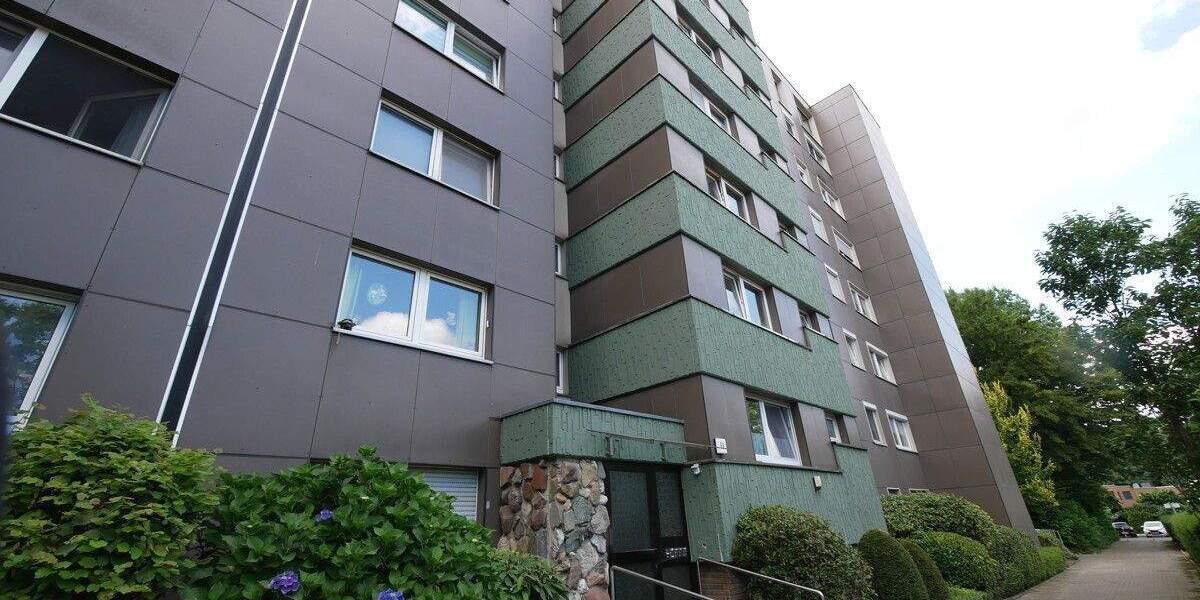 Wohnberechtigungsschein erforderlich! Gepflegte 3,5 Raum Etagenwohnung mit Balkon und Aufzug in Buer 3 zimmer