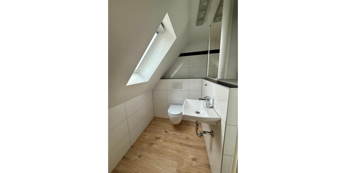 Maisonettenwohnung Moers - 4 Zimmer, 125 m&sup2;, 1.350&euro; | Angebot:25102167