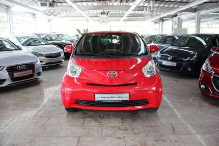 Toyota iQ