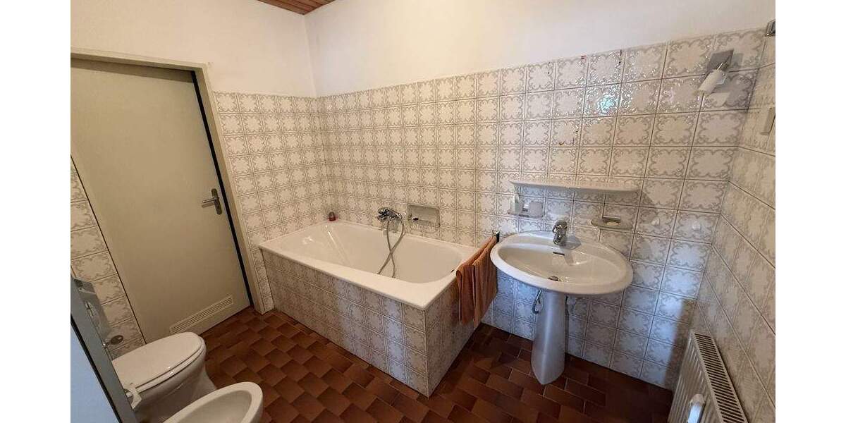 Etagenwohnung Herten / Langenbochum Langenbochum - 4 Zimmer, 104 m&sup2;, 155.000&euro; | Angebot:24158177