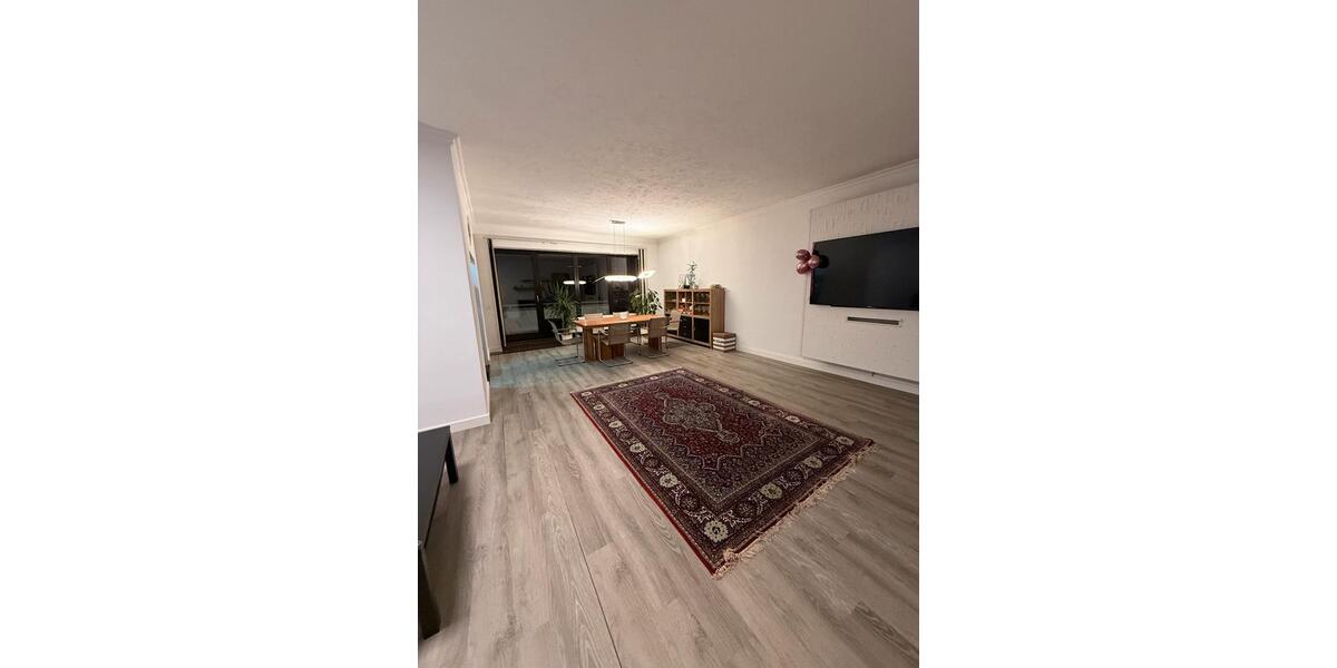 Etagenwohnung Krefeld Cracau - 3 Zimmer, 110 m&sup2;, 330.000&euro; | Angebot:24795955