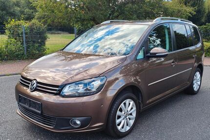 VW Touran 137.000 km 11.900 € Dinslaken 46539
