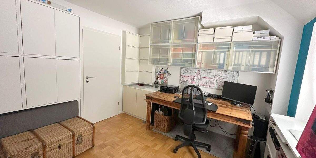 Etagenwohnung Bochum Linden - 4 Zimmer, 112 m&sup2;, 348.000&euro; | Angebot:25836821