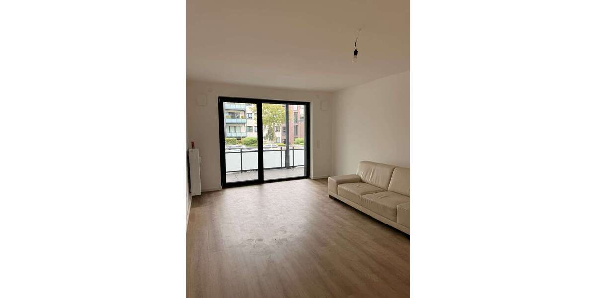 Etagenwohnung Duisburg Huckingen - 3 Zimmer, 80 m&sup2;, 960&euro; | Angebot:27444814