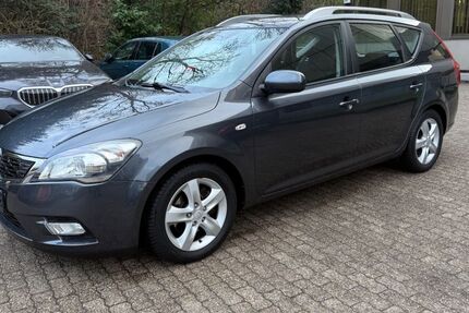 Kia ceed Sportswagon 153.000 km 4.399 &euro; Duisburg 47058