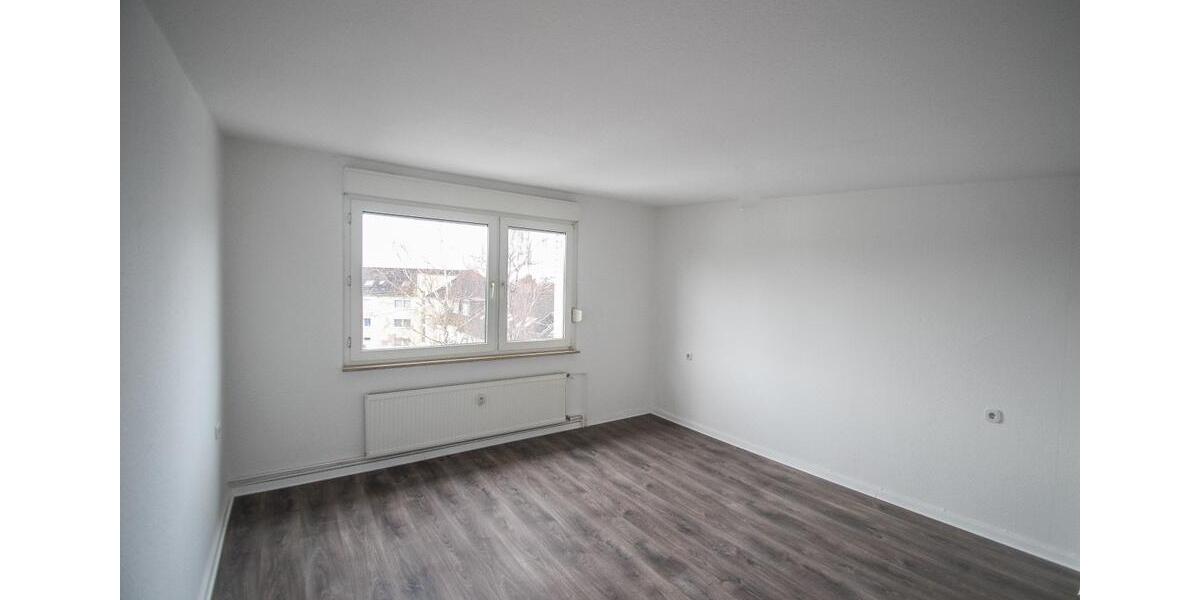 Dachgeschoßwohnung Bochum Wiemelhausen - 2.5 Zimmer, 40 m&sup2;, 445&euro; | Angebot:25380357