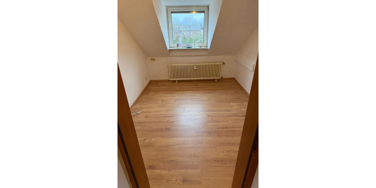 WG- Zimmer für frau in Uerdingen - Krefeld 3 zimmer