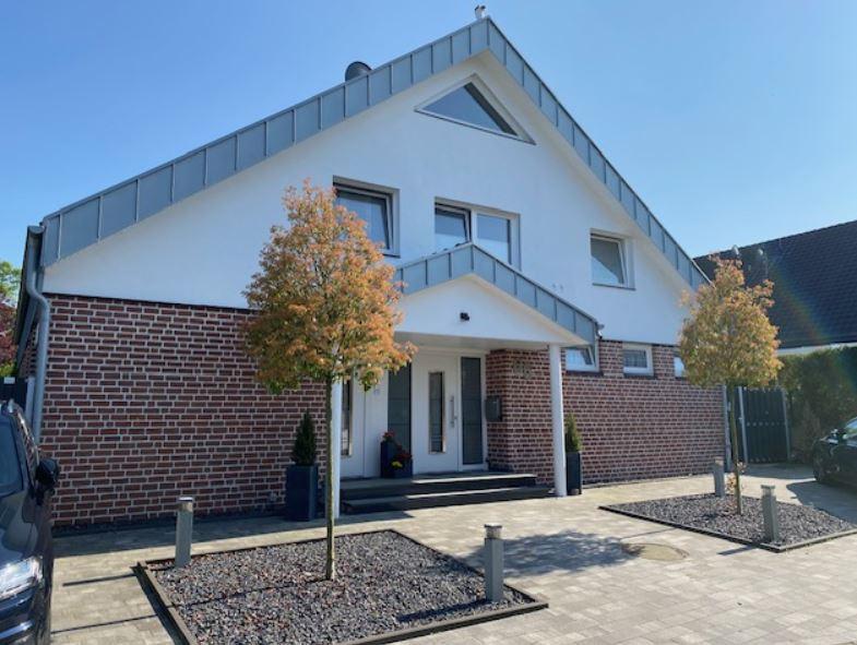 Mehrfamilienhaus, Wohnhaus Hünxe - 7.5 Zimmer, 270 m&sup2;, 859.000&euro; | Angebot:26889271