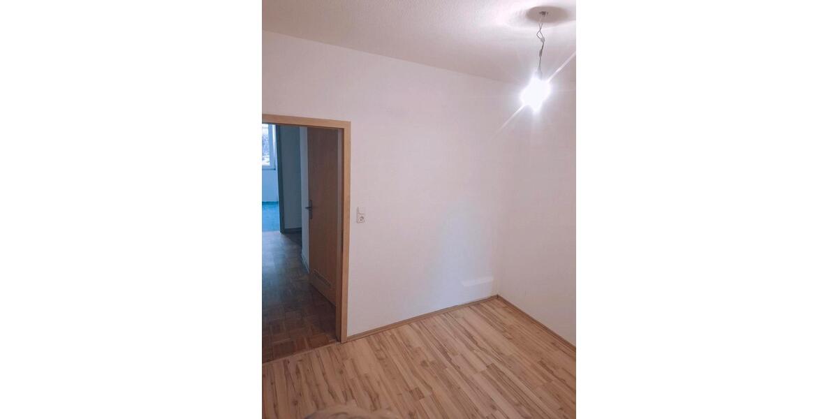 Erdgeschoßwohnung Düsseldorf Stadtbezirk 5 - 3 Zimmer, 55 m&sup2;, 239.000&euro; | Angebot:27022401