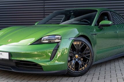 Porsche Taycan 67.100 km 59.890 € Moers 47441