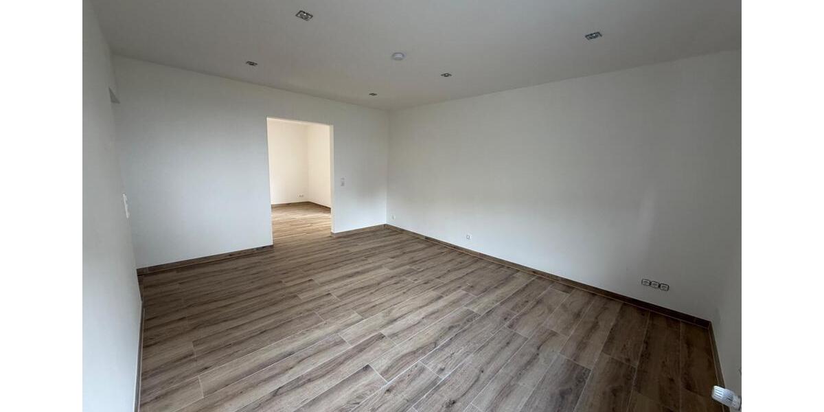 Erdgeschoßwohnung Gelsenkirchen Gelsenkirchen-Mitte - 2 Zimmer, 60 m&sup2;, 500&euro; | Angebot:26408164