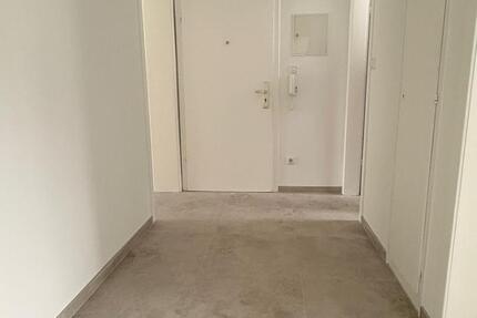 Kernsanierte Wohnung mit Balkon und Garage in Ratingen Süd 3 zimmer