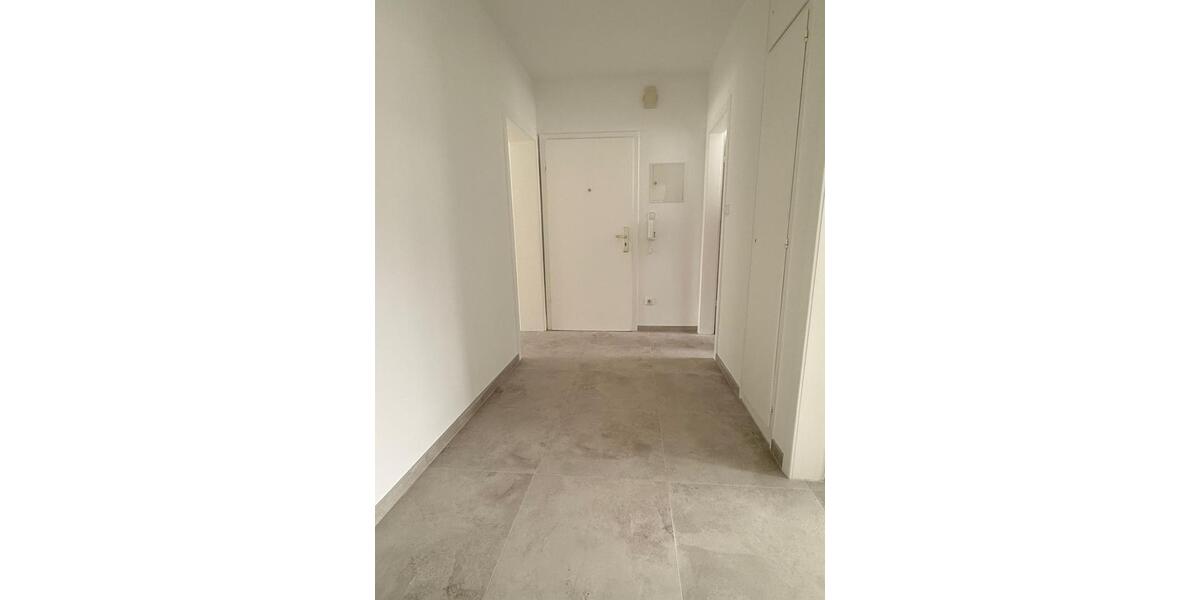 Kernsanierte Wohnung mit Balkon und Garage in Ratingen Süd 3 zimmer