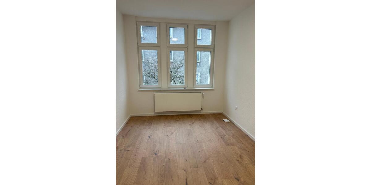 Schöne Altbau-Wohnung, kernsaniert, Einbauküche neu, Essen Südost 1 zimmer