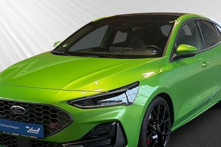 Ford Focus 12.530 km 36.990 &euro; Oberhausen - Sterkrade 46145