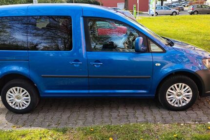 VW Caddy 204.700 km 7.590 &euro; Essen 45326
