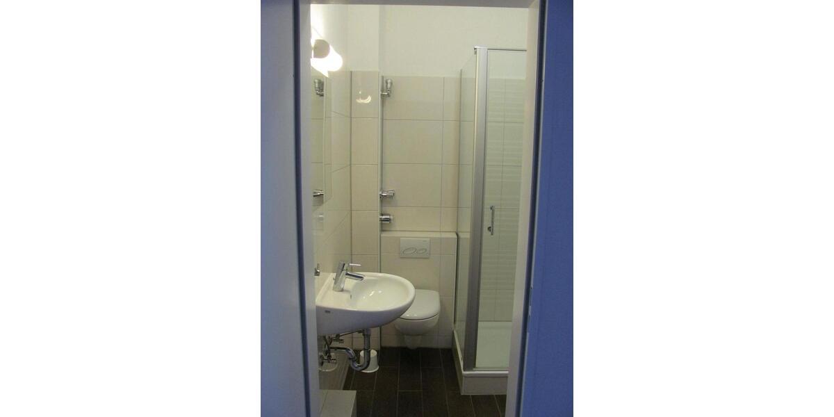Dachgeschoßwohnung Oberhausen - 2 Zimmer, 36 m&sup2;, 380&euro; | Angebot:26227256