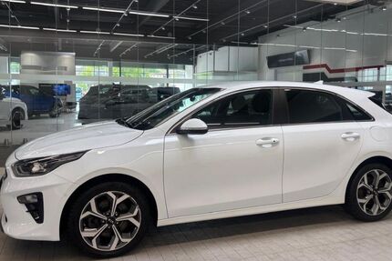 Kia ceed / Ceed 44.484 km 17.670 &euro; Oberhausen 46049