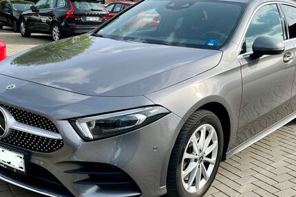 Mercedes-Benz A 250 65.645 km 23.900 &euro; Alpen 46519