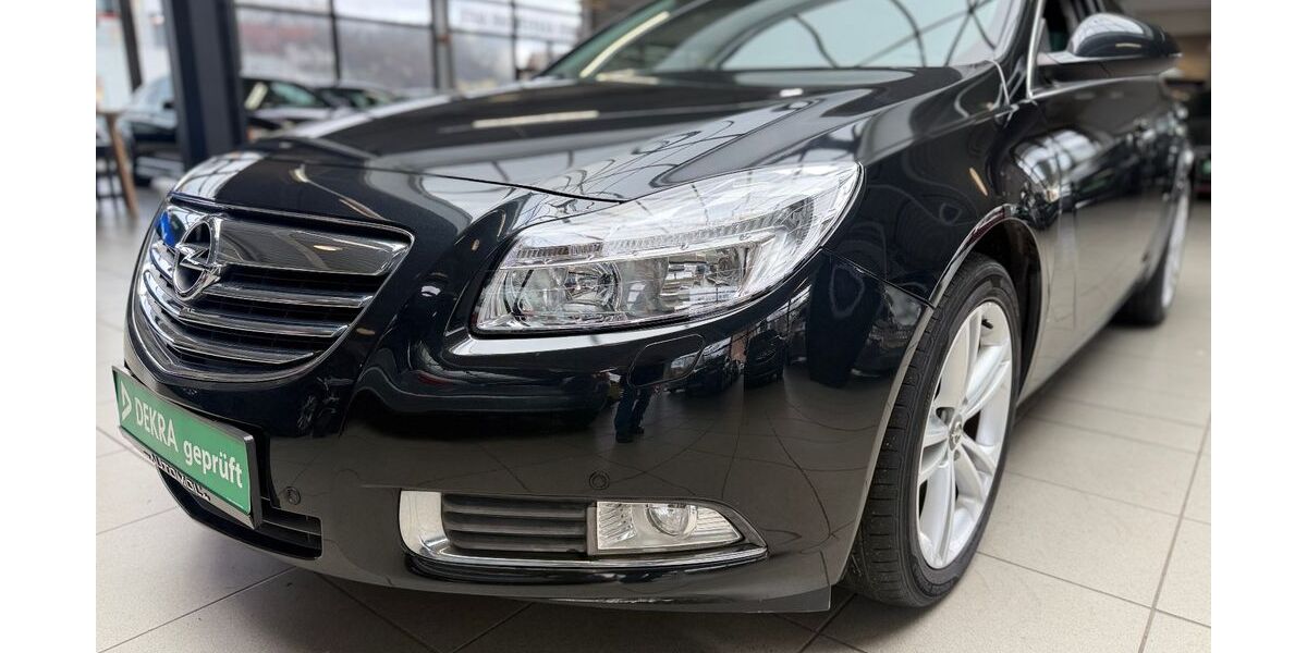 Opel Insignia 95.569 km 8.890 &euro; Bottrop 46236