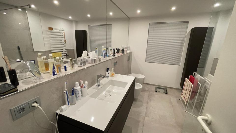 Freistehendes Einfamilienhaus mit PV + Garage in St. Tönis 7 zimmer